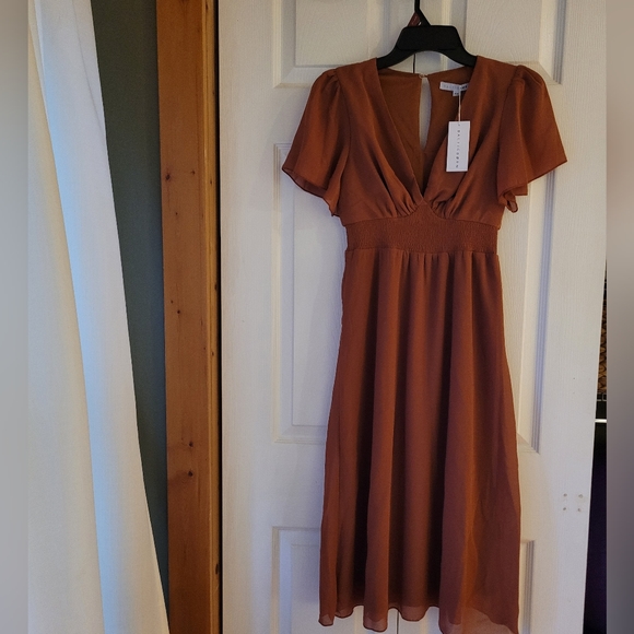 Baltic Born Sarah Smocked Midi Dress - Picture 5 of 7